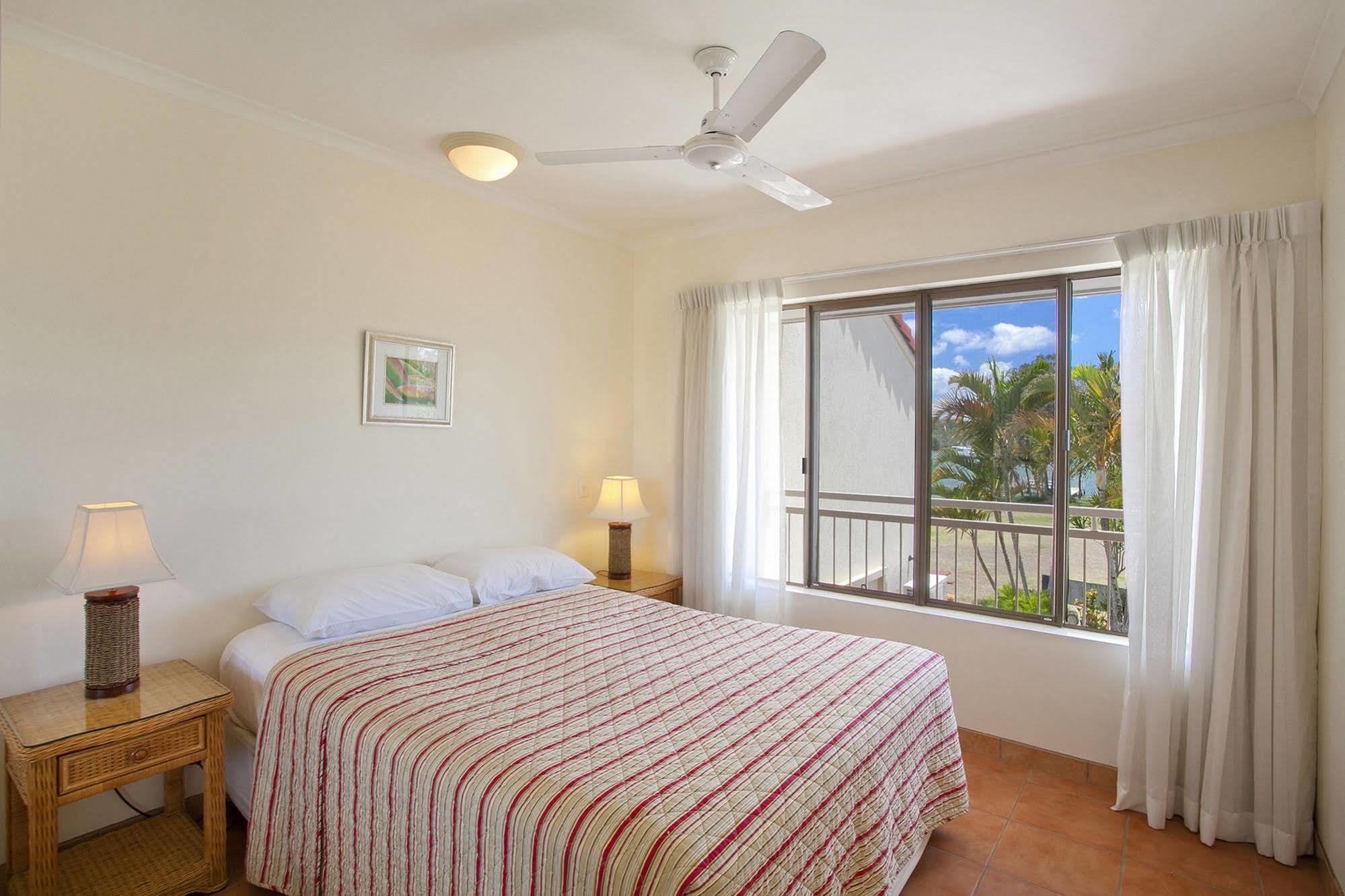 Мотель Cayman Quays Нусавілл Екстер'єр фото